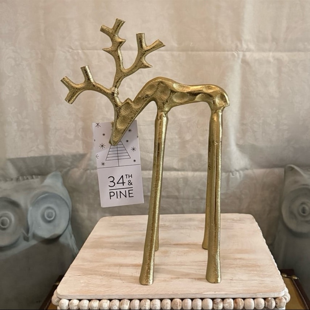⚡️34th & Pine Reindeer Decor